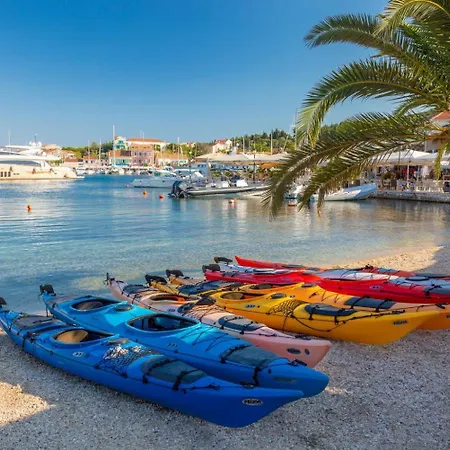 Villa Pomegranate Tree Katelios